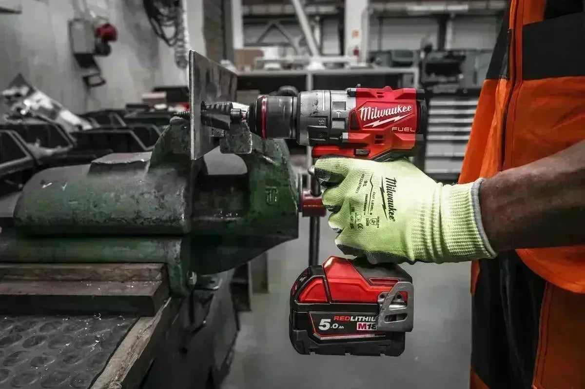 Milwaukee M18 FPD3-502X 18V Slagboremaskine 158 Nm, 2x5.0Ah Batterier og Lader - Sikshop