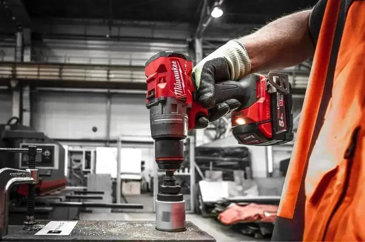 Milwaukee M18 FPD3-502X 18V Slagboremaskine 158 Nm, 2x5.0Ah Batterier og Lader - Sikshop