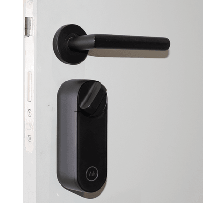 Yale Linus Smart Lock L2 (Nordisk-rund cylinder) - Bluetooth & WiFi Smart Lås (Sort) - SIKSHOP